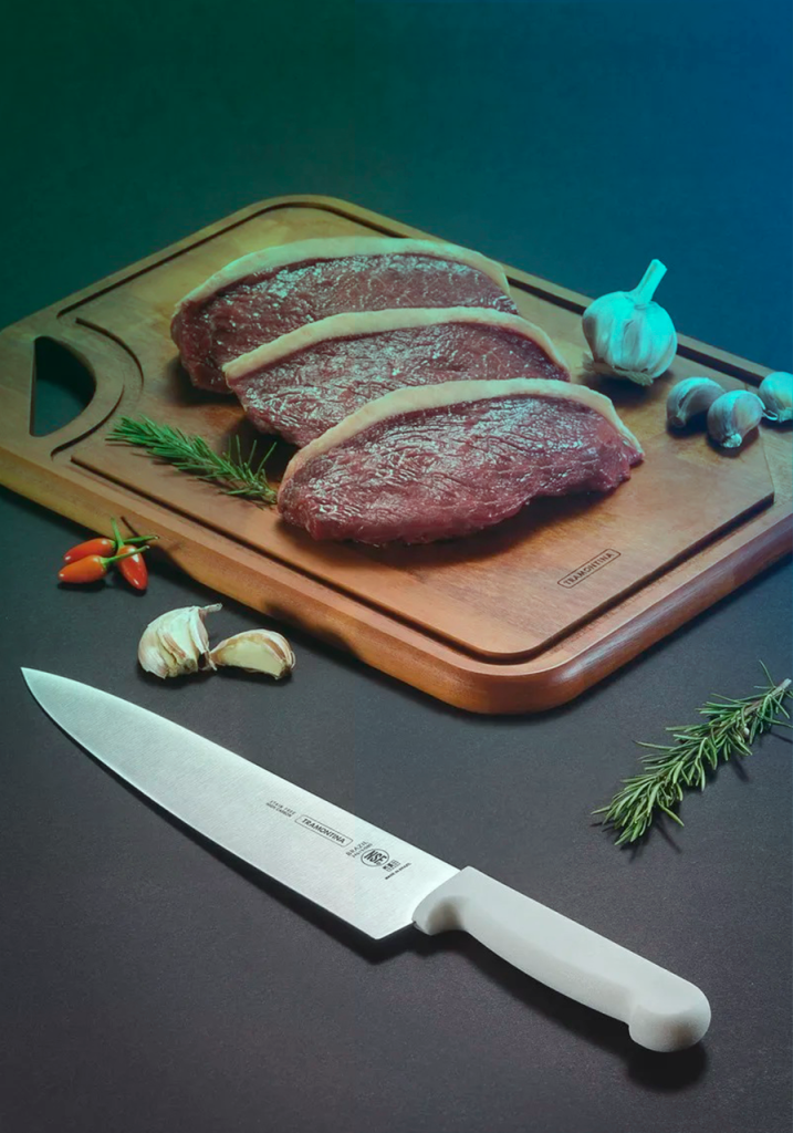 Cuchillo carnicero profesional de acero templado para corte de carne